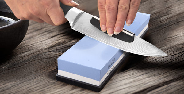 NOŽE OSTRÉ JAKO BŘITVA