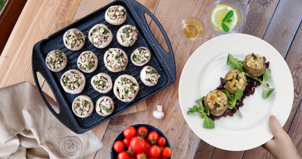 GRILOVANÉ ŽAMPIONY PLNĚNÉ SÝREM A MEDVĚDÍM ČESNEKEM