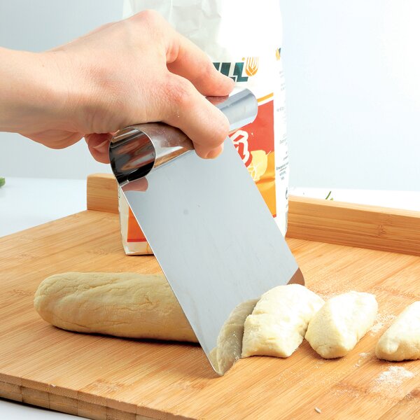 Kráječ-špachtle kuchyňská