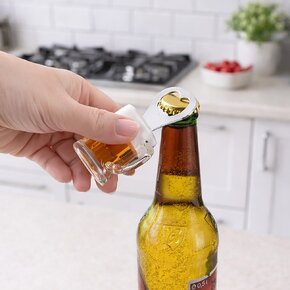 Otvírák korunkových uzávěrů pivo