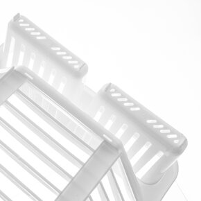 Odkapávač na nádobí s podnosem